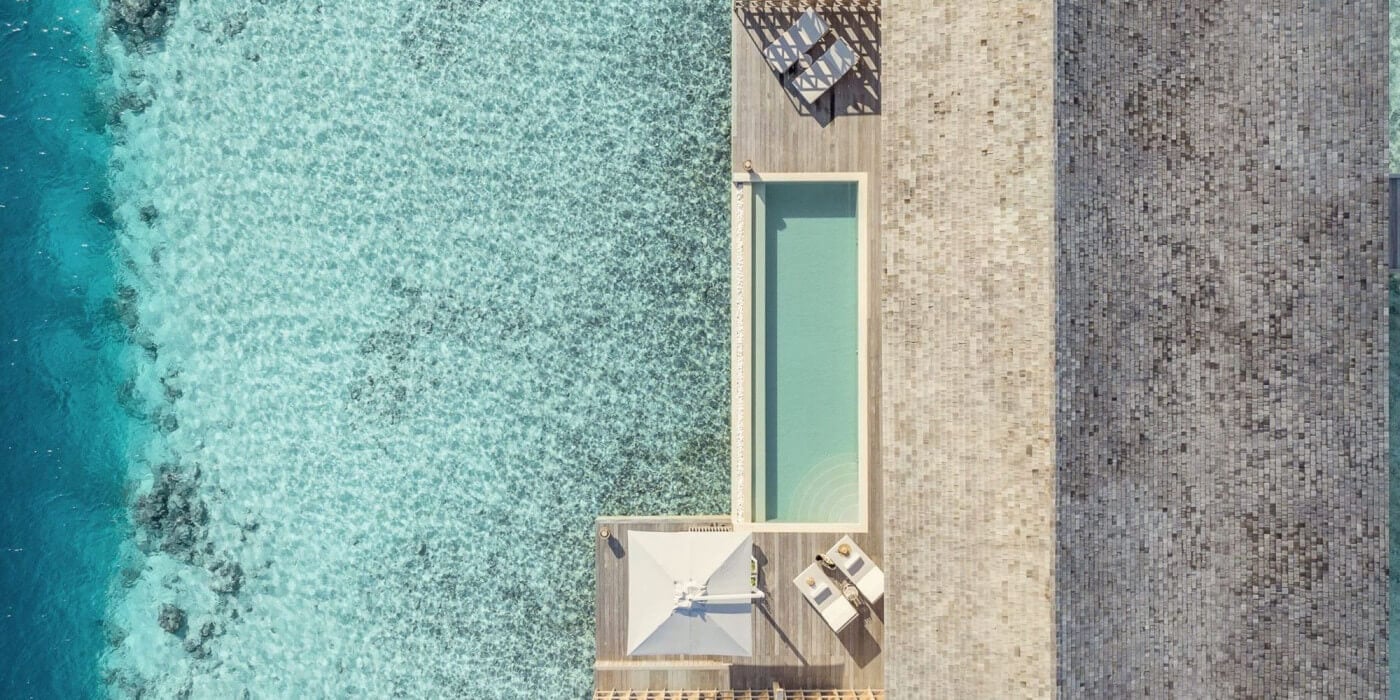 kudadoo overwater residence
