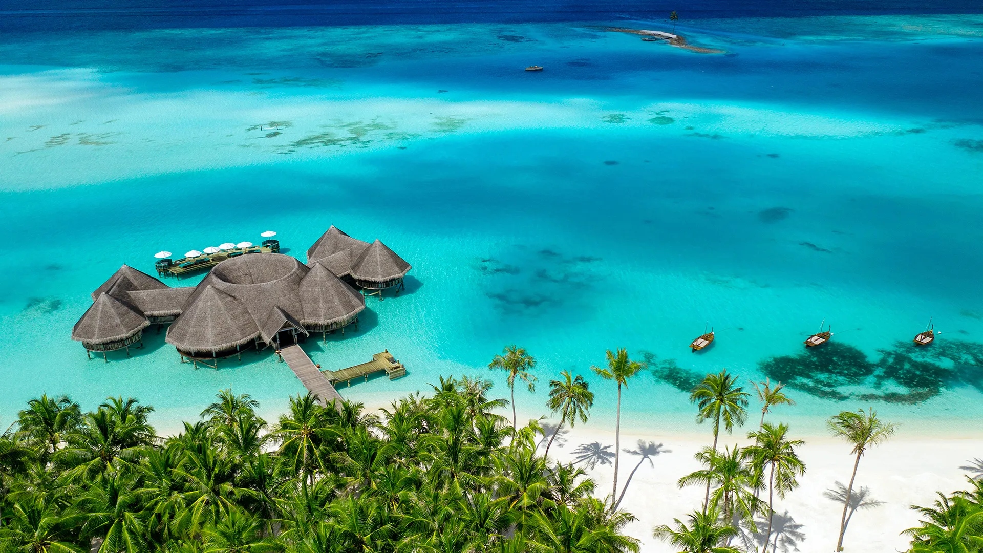 Maldives Overwater Bungalows: How to Choose the Right One